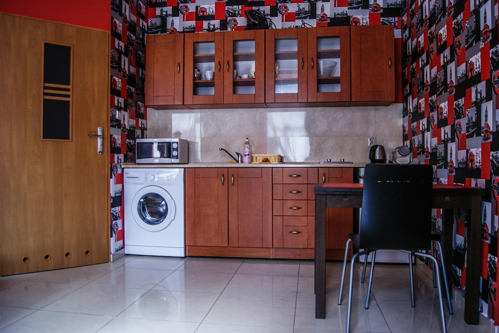 Apartament Skłodowska-curie, Martini
