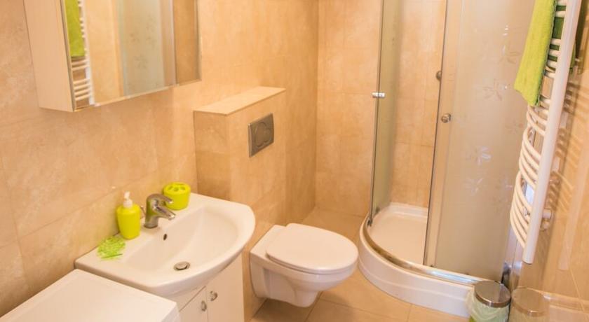 Apartament Skłodowska-curie, Martini